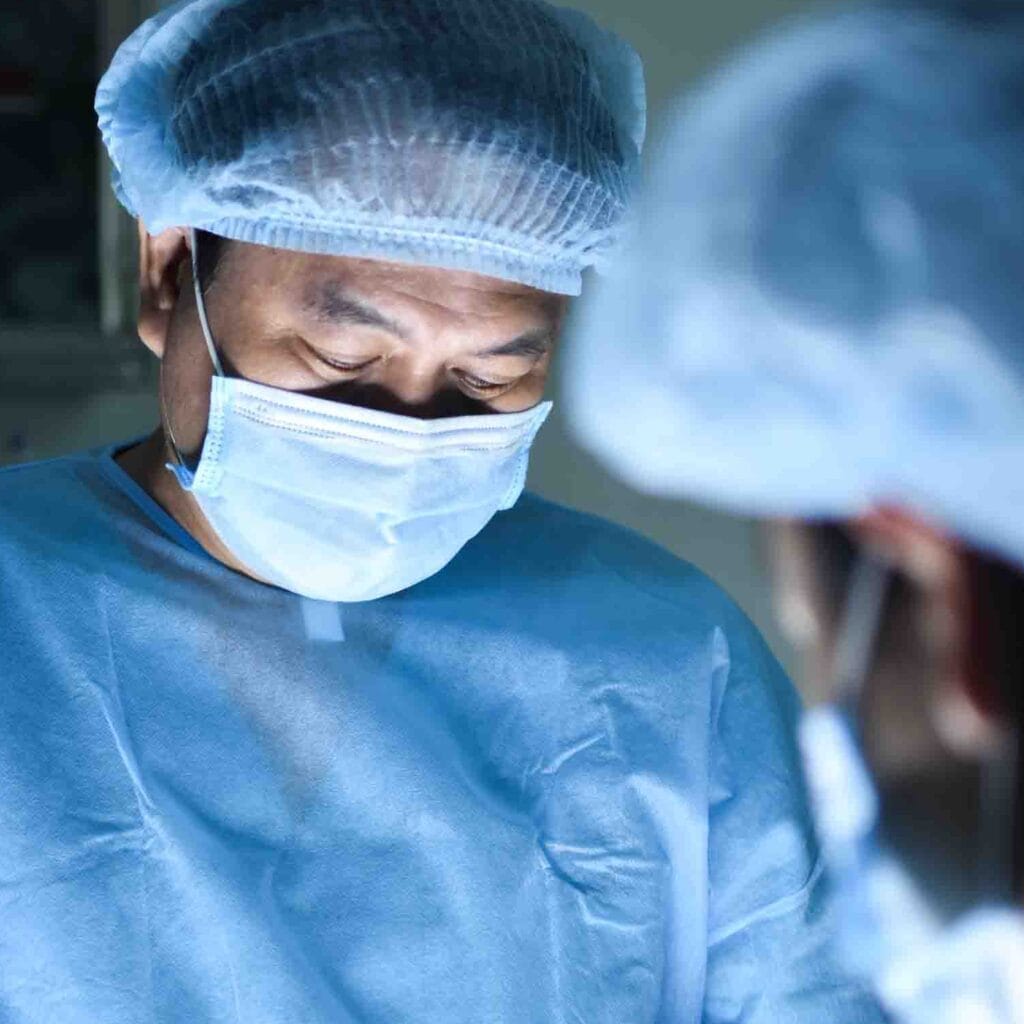 Bác sĩ Lê Viết Trí - "Bàn tay vàng" trong làng thẩm mỹ