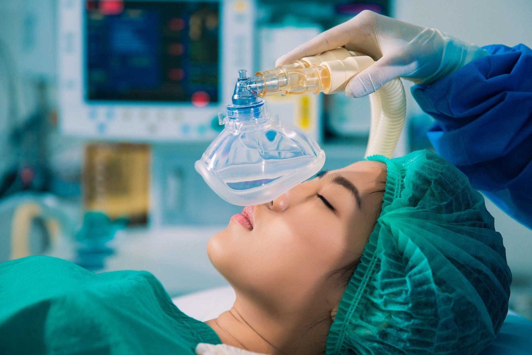 Quy trình kiểm tra sức khỏe và gây mê hồi sức nghiêm ngặt tại các bệnh viện hút mỡ uy tín tại TP.HCM