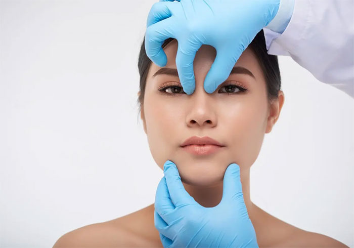 Thăm khám lại sau khi thực hiện điều trị vẹo vách ngăn mũi