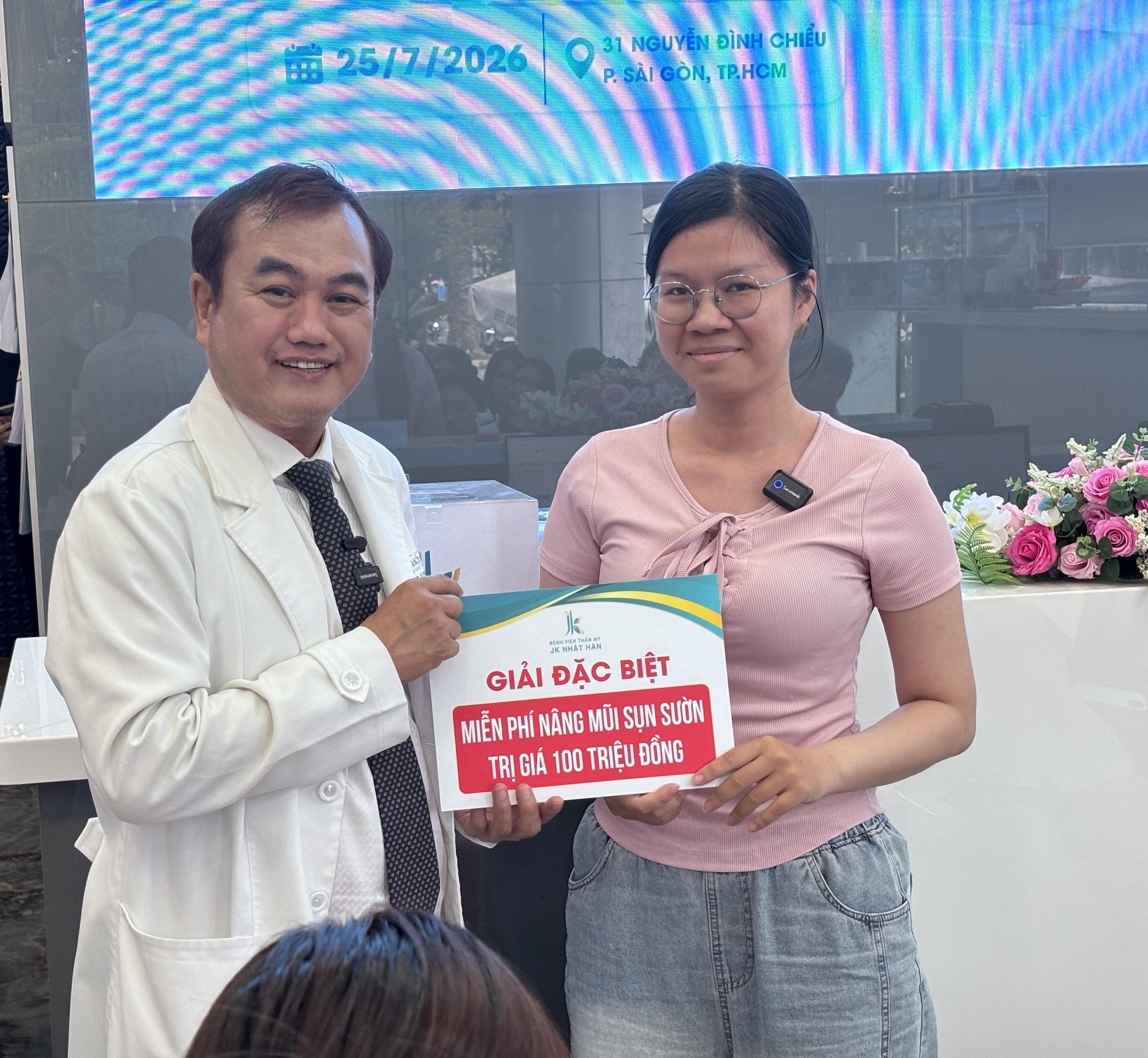 https://benhvienthammyjknhathan.com/xoa-mui-tet-cho-thanh-thieu-nien-viet/